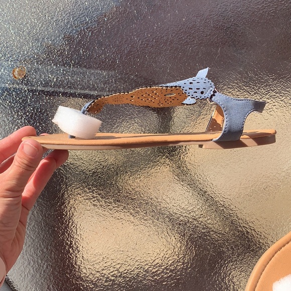 Qupid Sandals - Picture 2 of 8